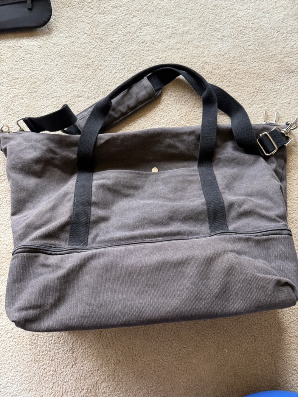Lo & Sons Charcoal Gray Travel Tote